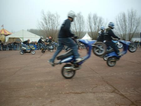 scoot stunt